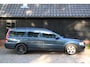 Volvo V70 2.5 T Automaat Momentum Parkeersensor/Stoelverwarming/Half-Leer/Apk 09-2027