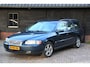 Volvo V70 2.5 T Automaat Momentum Parkeersensor/Stoelverwarming/Half-Leer/Apk 09-2027