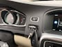 Volvo V60 2.0 T5 Kinetic RIEM V.V. | ADAPT. CRUISE | TREKHAAK | D-O | NAVIGATIE | LEER | NL-AUTO