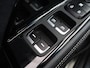 Kia Niro EV e-Niro ExecutiveLine 64 kWh | Schuifdak | Stoel/Stuurverwarming | Adaptieve Cruise Control | Leder | JBL Audio | Achteruitrijcamera | Memory seats |