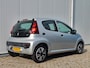 Peugeot 107 1.0 Accent bj 2013 Airco 5-drs Nw.APK bij Aflevering