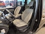 Renault Kangoo Rolstoelauto 3+1 incl. luchtvering