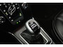 Volvo V40 2.0 T4 Business Sport (STOELVERWARMING, CRUISE CONTROL, NAVIGATIE, PARKEERSENSOREN)