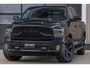 Dodge Ram BLACK OPS | 5.7 V8 HEMI | OPEN UITLAAT KLEP | LUXE UITVOERING LARAMIE EDITION | CREW CAB DUBBELE CABINE | 5 PERSOONS | DC | LUXE BEDRIJFS AUTO | 4X4 | 3500 KG TREKVERMOGEN |