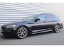BMW 5-Serie Touring 530e 292PK BUSINESS EDITION PLUS M-SPORT AUTOMAAT SOH 95% / NAVI / LEDER / FULL-LED / CLIMA / PDC / 19" LMV / CAMERA / KEYLESS / WINTERPAKKET / CRUISECONTROL / NIEUWSTAAT !!