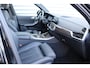 BMW X5 XDRIVE45E 394PK HIGH EXECUTIVE M-SPORT AUTOMAAT SOH 100% / NAVI / LEDER / FULL-LED / CLIMA / 21" LMV / KEYLESS / 360 CAMERA / PANO. DAK / SOFT-CLOSE / LUCHTVERING / ORG. NL. / ADAPT. CRUISECONTROL / WINTERPAKKET / UNIEK / NIEUWSTAAT !!