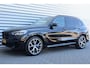 BMW X5 XDRIVE45E 394PK HIGH EXECUTIVE M-SPORT AUTOMAAT SOH 100% / NAVI / LEDER / FULL-LED / CLIMA / 21" LMV / KEYLESS / 360 CAMERA / PANO. DAK / SOFT-CLOSE / LUCHTVERING / ORG. NL. / ADAPT. CRUISECONTROL / WINTERPAKKET / UNIEK / NIEUWSTAAT !!