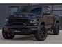 Dodge Ram TRX HELLCAT | 6.2 V8 712PK SUPERCHARGER | RODE STIKSELS | FULLY LOADED | CARBON | CREW CAB | DUBBELE CABINE | 5 PERSOONS | De specialist in Amerikaanse pick‑ups in Nederland en Europa.