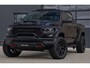 Dodge Ram TRX HELLCAT | 6.2 V8 712PK SUPERCHARGER | RODE STIKSELS | FULLY LOADED | CARBON | CREW CAB | DUBBELE CABINE | 5 PERSOONS | De specialist in Amerikaanse pick‑ups in Nederland en Europa.
