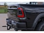 Dodge Ram TRX HELLCAT | 6.2 V8 712PK SUPERCHARGER | RODE STIKSELS | FULLY LOADED | CARBON | CREW CAB | DUBBELE CABINE | 5 PERSOONS | De specialist in Amerikaanse pick‑ups in Nederland en Europa.