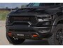 Dodge Ram TRX HELLCAT | 6.2 V8 712PK SUPERCHARGER | RODE STIKSELS | FULLY LOADED | CARBON | CREW CAB | DUBBELE CABINE | 5 PERSOONS | De specialist in Amerikaanse pick‑ups in Nederland en Europa.