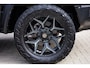 Dodge Ram TRX HELLCAT | 6.2 V8 712PK SUPERCHARGER | RODE STIKSELS | FULLY LOADED | CARBON | CREW CAB | DUBBELE CABINE | 5 PERSOONS | De specialist in Amerikaanse pick‑ups in Nederland en Europa.