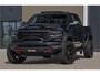 Dodge Ram TRX HELLCAT | 6.2 V8 712PK SUPERCHARGER | RODE STIKSELS | FULLY LOADED | CARBON | CREW CAB | DUBBELE CABINE | 5 PERSOONS | De specialist in Amerikaanse pick‑ups in Nederland en Europa.