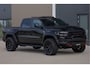 Dodge Ram TRX HELLCAT | 6.2 V8 712PK SUPERCHARGER | RODE STIKSELS | FULLY LOADED | CARBON | CREW CAB | DUBBELE CABINE | 5 PERSOONS | De specialist in Amerikaanse pick‑ups in Nederland en Europa.