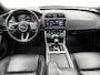 Jaguar XE 2.0 P250 R-Dynamic SE | Camera | Cruise Control | CarPlay |