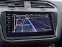 Volkswagen Tiguan 1.4 TSI eHybrid R-Line Business+ | Pano dak | Trekhaak | Black Style | Stoelverwarming | Camera |