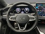 Volkswagen Passat Variant R-Line Edition 1.5 TSI eHybrid 272pk DSG Automaat Trekhaak, Black Style, Panoramadak, Lederen bekleding, Navigatie, Adaptive cruise control