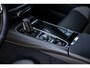Volvo V60 2.0 T6 Recharge AWD R-Design | Trekhaak | Adaptieve Cruise Control | Koplampen adaptief | Stoel en Stuurverwarming | 19" | Harman & Kardon | Getint glas |