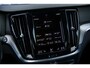 Volvo V60 2.0 T6 Recharge AWD R-Design | Trekhaak | Adaptieve Cruise Control | Koplampen adaptief | Stoel en Stuurverwarming | 19" | Harman & Kardon | Getint glas |