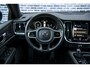 Volvo V60 2.0 T6 Recharge AWD R-Design | Trekhaak | Adaptieve Cruise Control | Koplampen adaptief | Stoel en Stuurverwarming | 19" | Harman & Kardon | Getint glas |