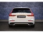 Volvo V60 2.0 T6 Recharge AWD R-Design | Trekhaak | Adaptieve Cruise Control | Koplampen adaptief | Stoel en Stuurverwarming | 19" | Harman & Kardon | Getint glas |
