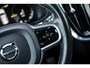 Volvo V60 2.0 T6 Recharge AWD R-Design | Trekhaak | Adaptieve Cruise Control | Koplampen adaptief | Stoel en Stuurverwarming | 19" | Harman & Kardon | Getint glas |