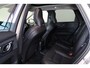 Volvo XC60 T6 Recharge AWD Inscription - Luchtvering - Panorama/schuifdak - IntelliSafe Assist & Surround - 360º Camera - Harman/Kardon audio - Verwarmde voorstoelen, stuur & achterbank - Parkeersensoren voor & achter - Elektr. bedienb. voorstoelen met geheugen - Head up display - Draadloze tel. lader - Standkachel - Extra getint glas - Inklapbare trekhaak - 21' LMV