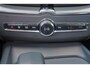 Volvo XC60 T6 Recharge AWD Inscription - Luchtvering - Panorama/schuifdak - IntelliSafe Assist & Surround - 360º Camera - Harman/Kardon audio - Verwarmde voorstoelen, stuur & achterbank - Parkeersensoren voor & achter - Elektr. bedienb. voorstoelen met geheugen - Head up display - Draadloze tel. lader - Standkachel - Extra getint glas - Inklapbare trekhaak - 21' LMV