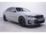 BMW 3-Serie 330e M Sport SOH 96% Head up Schuifdak Camera Memory Shadowline 20 Inch Apple Carplay Travelpakket