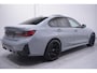 BMW 3-Serie 330e M Sport SOH 96% Head up Schuifdak Camera Memory Shadowline 20 Inch Apple Carplay Travelpakket
