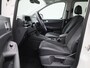 Volkswagen Caddy 1.5 TSI Hybride Limited Edition 115PK | Automaat | Multifuntioneel Stuurwiel | Adaptive Cruise Control | Digital Cockpit Pro | DAB+ | Apple/Android Carplay | Navigatie | Parkeerhulp vóór en achter | Achteruitrijcamera | LED koplampen | Elektrisch Verstel/Verwarmbare Spiegels | Alarm |