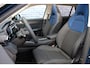 Lynk & Co 01 1.5 Plug-in Hybrid | Trekhaak | Panoramadak | Infinity Audio Systeem | Lichtmetalen Velgen 20 inch | Adaptive Cruise Control | Elektrisch bedienbare achterklep | Apple Carplay/Android Auto | Stoelverwarming | Achteruitrijcamera | Keyless