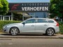 Volvo V60 2.4 D6 AWD Plug-In Hybrid Pure Limited - PANORAMADAK - AUTOMAAT - STOELVERW - PARK CAMERA - XENON !