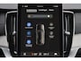 Volvo XC90 T8 Recharge AWD Ultra Dark - Luchtvering - Panorama/schuifdak - IntelliSafe Assist & Surround - 360º Camera - Bowers & Wilkins audio - Verwarmde voorstoelen, stuur & achterbank - Parkeersensoren voor & achter - Elektr. bedienb. voorstoelen met geheugen - Geventileerde voorstoelen - Draadloze tel. lader - Extra getint glas - Inklapbare trekhaak - 22' LMV