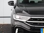 Volkswagen T-Roc 1.5 TSI R-Line Edition 150pk DSG | LED | Trekhaak | Ergo-stoel | Cruise control | Navigatie | Camera | App-Connect | Lichtmetalen Velgen |