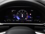 Volkswagen T-Roc 1.5 TSI R-Line Edition 150pk DSG | LED | Trekhaak | Ergo-stoel | Cruise control | Navigatie | Camera | App-Connect | Lichtmetalen Velgen |