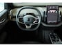 Volvo EX30 P5 Long Range Plus Black Edition Europa 69 kWh | 20" Y-Spaaks Wielen | Elektrisch Verstelbare Voorstoelen | Stoel/Stuurverwarming | Extra Getint Glas | Harman Kardon Premium Audio | Phone as Key |