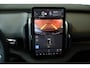 Volvo EX30 P5 Long Range Plus Black Edition Europa 69 kWh | 20" Y-Spaaks Wielen | Elektrisch Verstelbare Voorstoelen | Stoel/Stuurverwarming | Extra Getint Glas | Harman Kardon Premium Audio | Phone as Key |