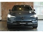 Volvo EX30 P5 Long Range Plus Black Edition Europa 69 kWh | 20" Y-Spaaks Wielen | Elektrisch Verstelbare Voorstoelen | Stoel/Stuurverwarming | Extra Getint Glas | Harman Kardon Premium Audio | Phone as Key |