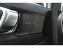 Volvo XC40 1.5 T4 Recharge R-Design ELEKT. TREKHAAK, STOELVERWARMING, LEER/ALCANTARA, ADAPT. CRUISE, CLIMA, NAVI, CAMERA, PDC V&A, APPLE CARPLAY/ANDROID AUTO, KEYLESS, HARMAN/KARDON, ELEKT. ACHTERKLEP, 131.273KM
