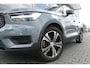 Volvo XC40 1.5 T4 Recharge R-Design ELEKT. TREKHAAK, STOELVERWARMING, LEER/ALCANTARA, ADAPT. CRUISE, CLIMA, NAVI, CAMERA, PDC V&A, APPLE CARPLAY/ANDROID AUTO, KEYLESS, HARMAN/KARDON, ELEKT. ACHTERKLEP, 131.273KM