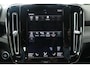 Volvo XC40 1.5 T4 Recharge R-Design ELEKT. TREKHAAK, STOELVERWARMING, LEER/ALCANTARA, ADAPT. CRUISE, CLIMA, NAVI, CAMERA, PDC V&A, APPLE CARPLAY/ANDROID AUTO, KEYLESS, HARMAN/KARDON, ELEKT. ACHTERKLEP, 131.273KM