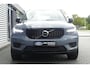 Volvo XC40 1.5 T4 Recharge R-Design ELEKT. TREKHAAK, STOELVERWARMING, LEER/ALCANTARA, ADAPT. CRUISE, CLIMA, NAVI, CAMERA, PDC V&A, APPLE CARPLAY/ANDROID AUTO, KEYLESS, HARMAN/KARDON, ELEKT. ACHTERKLEP, 131.273KM