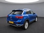 Volkswagen T-Roc 1.0 TSI Style / Navigatie / App connect / Camera / Parkeersensoren V+A /