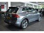 Volkswagen Tiguan 1.4 TSI ACT R-line navi pano camera trekhaak 150 pk !!