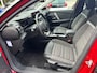 Citroën C4 1.2 Puretech Feel Edition | Carplay | Camera | Navigatie | Head-up | Trekhaak | Adaptieve Cruise | Climate Control| | Achterbank in delen neerklapbaar | Achteruitrijcamera | Airco (automatisch)
