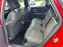 Citroën C4 1.2 Puretech Feel Edition | Carplay | Camera | Navigatie | Head-up | Trekhaak | Adaptieve Cruise | Climate Control| | Achterbank in delen neerklapbaar | Achteruitrijcamera | Airco (automatisch)