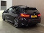 BMW 1-Serie 120i M-Pakket 2024 NAP PANO KUIPSTOELEN LED CAMERA
