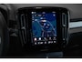 Volvo EX40 Single Motor Extended Range Ultra Black Edition | Schuif/Kantel-Panoramadak | 360º Visual Park Camera | Elektrisch Verstelbare Voorstoelen | Stoel/Stuurverwarming |