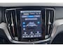 Volvo V60 2.0 B3 Plus Dark – Scandinavisch design met karakter